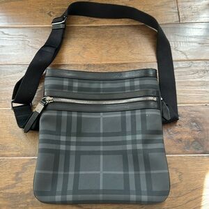 Men’s Burberry crossbody bag